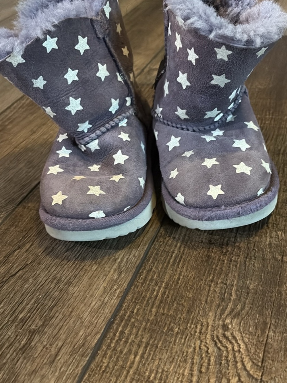 Ugg star boots